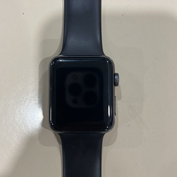 apple watch series 3 42mm - Picture 2 of 7